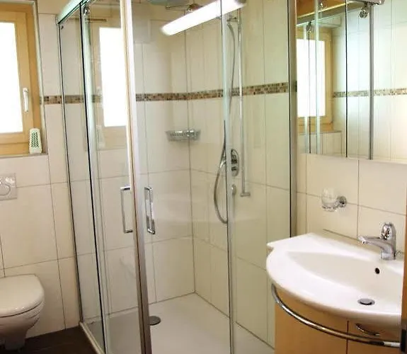 Schuetzenrain Dg 아파트